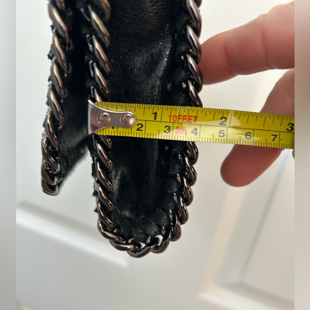 Pelle Black Metallic Chain Detail Leather Crossbody/Clutch - Picture 12 of 12
